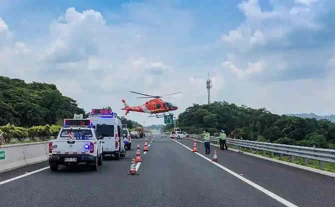 京口区高速公路汽车救援案例